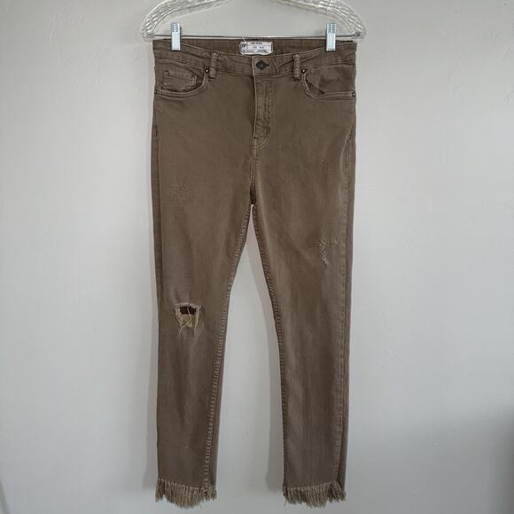 Free People Woman’s Sz 30 Frayed Ankle Crop Skinny Jeans Pants Brown Distressed - Picture 1 of 12